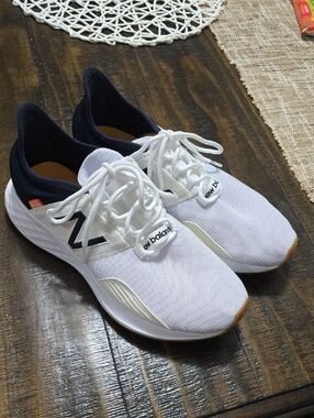 New Balance Men’s Fresh Foam Roav White & Navy Slip-On